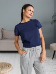 Koszulka basic - granatowy. Niebieskie t-shirty damskie Sinsay, l, bez wzorów, z bawełny, bez kołnierzyka. W wyprzedaży za 11.99 zł.