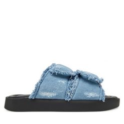 Klapki Inuikii. Niebieskie klapki damskie Inuikii, bez wzorów, z jeansu, bez obcasa. Za 549.99 zł.
