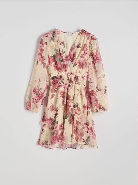 Wzorzysta sukienka mini - wielobarwny. Sukienki damskie Reserved, l, bez wzorów, z tkaniny, bez kołnierzyka, bez ramiączek, mini, rozkloszowane. W wyprzedaży za 69.99 zł.