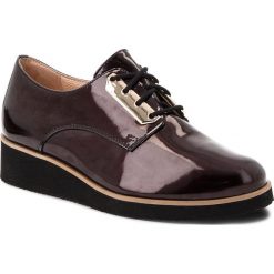 Oxfordy EKSBUT - 28-5226-K71-1G Bordo. Czerwone półbuty damskie Eksbut, z lakierowanej skóry. Za 279.00 zł.
