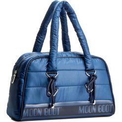 Torebka MOON BOOT - Mb Apollo Hand Bag Midi 44001400003 Blue. Niebieskie torebki do ręki damskie Moon Boot, z materiału. W wyprzedaży za 369.00 zł.