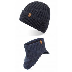 Zestaw zimowy Brødrene czapka komin 103113 granatowy. Niebieskie czapki i kapelusze męskie na zimę, bez wzorów, eleganckie. Za 88.99 zł.