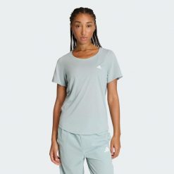 Koszulka Workout Essentials Scoop Neck. Zielone koszulki sportowe damskie Adidas, bez wzorów, bez kołnierzyka, bez ramiączek, na fitness i siłownię, climacool (adidas). Za 109.00 zł.