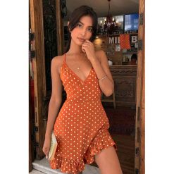 Sukienka KENZIE ORANGE. Brązowe sukienki damskie Sukienka KENZIE ORANGE, l, bez wzorów, bez kołnierzyka, bez ramiączek, mini. W wyprzedaży za 69.00 zł.