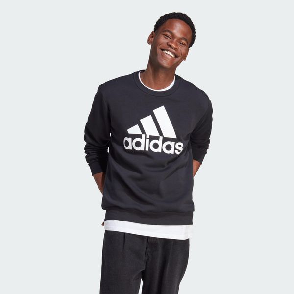 Essentials Fleece Big Logo Sweatshirt. Czarne buty sportowe męskie Adidas, z materiału, bez zapięcia, na fitness i siłownię. W wyprzedaży za 197.45 zł.