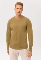 Beżowy longsleeve L-HALS. Brązowe bluzki z długim rękawem męskie Volcano, l, z aplikacjami, z bawełny, klasyczne, bez kołnierzyka. Za 79.99 zł.