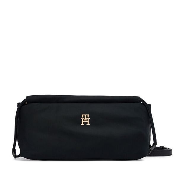 Torebka Tommy Hilfiger. Czarne listonoszki damskie Tommy Hilfiger, bez wzorów, bez dodatków. Za 329.99 zł.