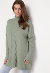 Jasnozielony Oversizowy Sweter Golf z Wiskozą i Ozdobnym Splotem z Przodu Goyanes. Zielone swetry damskie Born2be, na zimę, bez wzorów, z wiskozy, bez kołnierzyka, bez ramiączek, bez kaptura. Za 99.99 zł.