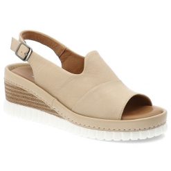 Sandały damskie Artiker, skórzane na koturnie lekkie i wygodne ze sprzączką, beżowe, 56C0919. Brązowe sandały damskie Artiker, bez wzorów, ze skóry, bez obcasa, na koturnie, bez zapięcia. Za 189.00 zł.