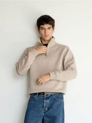Bluza z wiskozą - beżowy. Brązowe bluzy męskie Reserved, l, bez wzorów, z dzianiny, bez kaptura. Za 129.99 zł.