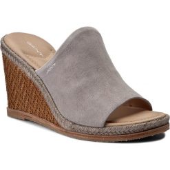 Klapki GANT - Melissa 14563652 Gray G88. Szare klapki damskie GANT, ze skóry. W wyprzedaży za 199.00 zł.