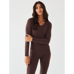 Longsleeve Sportowy BeShaped Morning Dew. Brązowe obuwie sportowe damskie BESHAPED, bez wzorów, z elastanu, na fitness i siłownię. Za 179.00 zł.
