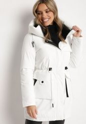 Biała Kurtka Parka z Kapturem Kieszeniami i Ściągaczem w Talii Ravissia. Białe kurtki damskie Born2be, l, bez wzorów, z jeansu, eleganckie, z kapturem. Za 209.99 zł.