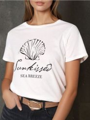 Koszulka z nadrukiem - kremowy. Białe t-shirty damskie Sinsay, l, bez wzorów, z bawełny, bez kołnierzyka. Za 9.99 zł.