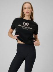 4F T-shirt boxy z nadrukiem damski - czarny XS. Czarne t-shirty damskie 4f, uniwersalny, bez wzorów, z bawełny, bez kołnierzyka. Za 69.99 zł.