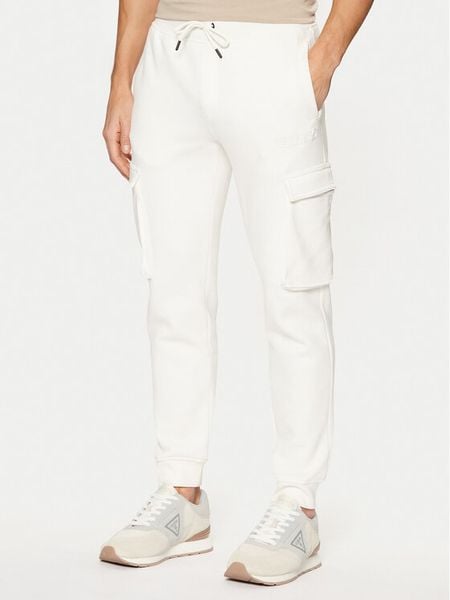 Guess Spodnie materiałowe Z4YB08 K9V31 Écru Regular Fit. Białe spodnie materiałowe męskie Guess, m, z aplikacjami, z bawełny. Za 198.99 zł.