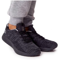 NEWS Damskie Sportowe Buty Comfort Foam Czarne Long Distance. Czarne obuwie sportowe damskie bez wzorów, z tkaniny. Za 150.15 zł.