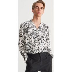 Wzorzysta koszula Heroes - Biały. Koszule męskie marki Reserved. Za 139.99 zł.