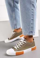 Zielone Trampki Castite. Zielone trampki i tenisówki damskie Born2be, z aplikacjami, z gumy, przed kostkę, bez zapięcia. Za 59.99 zł.
