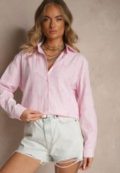 Różowa Koszula Oversize w Prążki Zdobiona Haftem w Serca Nitavela. Czerwone bluzki damskie Renee, z aplikacjami, z jeansu, eleganckie, bez kołnierzyka, bez ramiączek. Za 74.99 zł.