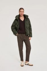Krótka kurtka khaki. Brązowe kurtki damskie MOODO, l, bez wzorów, z poliamidu, bez kaptura. Za 199.99 zł.