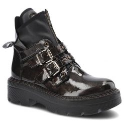 Brązowe Botki Maciejka Damskie Stylowe Obuwie. Brązowe kozaki damskie Maciejka, z lakierowanej skóry, bez obcasa, na obcasie. Za 379.00 zł.