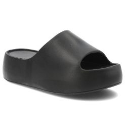 Czarne Klapki Filippo Wygodne Obuwie Damskie Na Platformie. Czarne klapki damskie Filippo, bez wzorów, sportowe, bez obcasa, na platformie. Za 79.99 zł.
