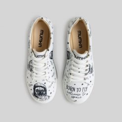 Mumka Shoes Sneakersy wegańskie Mops Astronauta Mumka-37. Trampki i tenisówki damskie Mumka Shoes, bez wzorów, bez zapięcia. Za 329.00 zł.