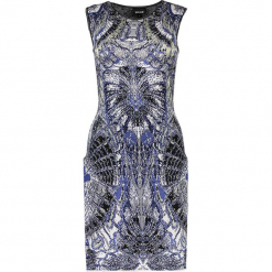 Sukienka w kolorze szaro-niebieskim. Niebieskie sukienki damskie Just Cavalli, Calvin Klein, Lee, z okrągłym kołnierzem. W wyprzedaży za 1,099.95 zł.