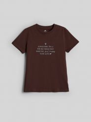 4F T-shirt regular z nadrukiem damski - brązowy S. Brązowe t-shirty damskie 4f, m, bez wzorów, z bawełny, klasyczne, bez kołnierzyka. Za 69.99 zł.