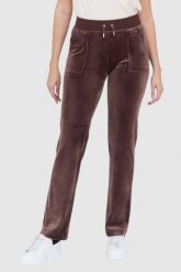 JUICY COUTURE Brązowe spodnie dresowe damskie z weluru, Rozmiar XS. Brązowe spodnie dresowe damskie Juicy Couture, s, bez wzorów, z dresówki. W wyprzedaży za 299.99 zł.