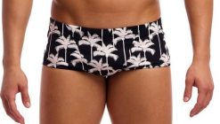 Kąpielówki Funky Trunks Palm Night - trunki męskie. Czarne kąpielówki męskie FUNKY TRUNKS, l, bez wzorów, z poliesteru, do pływania. Za 160.94 zł.