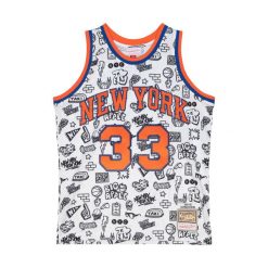Jersey New York Knicks NBA Doodle Swingman 1991 Patrick Ewing. Białe koszulki sportowe męskie Mitchell & Ness, bez wzorów, z jersey, bez kołnierzyka, bez ramiączek, do koszykówki. Za 636.50 zł.