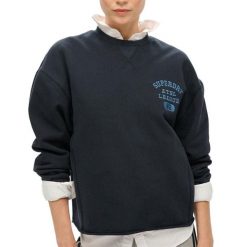 Krótki, obszerny sweter sportowy. Niebieskie swetry damskie Superdry., m, bez wzorów, z bawełny, eleganckie, bez kołnierzyka, bez ramiączek, długie, bez kaptura. Za 311.10 zł.