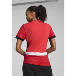 Damska koszulka domowa Egipt 2025 PUMA Red Black. Czarne koszulki sportowe damskie Puma, s, bez wzorów, sportowe, bez kołnierzyka. Za 419.00 zł.
