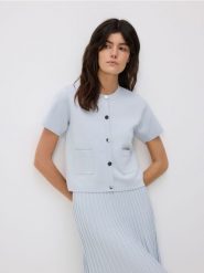 Sweter z wiskozą - jasnoniebieski. Niebieskie swetry damskie Reserved, l, bez wzorów, z dzianiny, bez kołnierzyka, bez ramiączek, bez kaptura. W wyprzedaży za 89.99 zł.