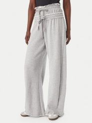 Adidas Spodnie dresowe Sst Double Waisted Pant KT1932 Szary Relaxed Fit. Szare spodnie dresowe damskie Adidas, m, bez wzorów, z dresówki. Za 349.99 zł.