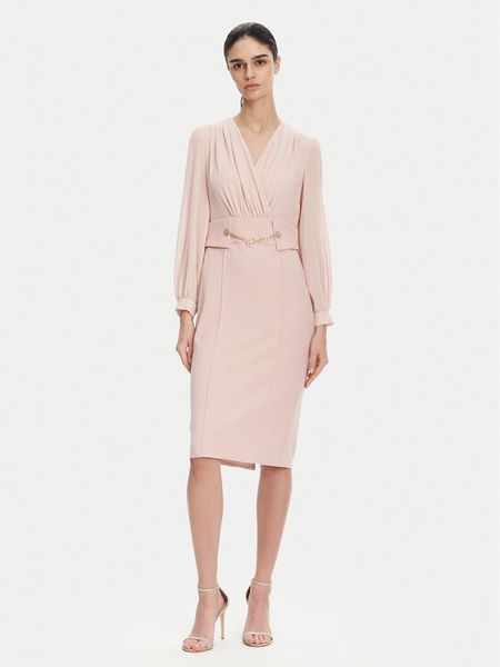 Rinascimento Sukienka koktajlowa CFC0123289003 Różowy Regular Fit. Czerwone sukienki damskie Rinascimento, xs, bez wzorów, z syntetyku, wizytowe, bez kołnierzyka, bez ramiączek. Za 329.99 zł.