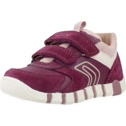 Buty GEOX B IUPIDOO GIRL Rose. Czerwone obuwie sportowe damskie Geox, bez wzorów, ze skóry, na fitness i siłownię. Za 189.99 zł.