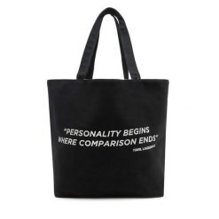 Torebka KARL LAGERFELD. Czarne torebki do ręki damskie KARL LAGERFELD, bez wzorów, klasyczne, bez dodatków. Za 209.99 zł.