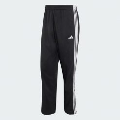 Spodnie Essentials 3-Stripes Stanford Lite Woven Tapered Open Hem. Białe spodnie sportowe męskie Adidas, l, bez wzorów, z materiału, trekkingowe. Za 179.00 zł.