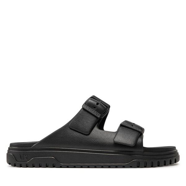 Klapki Armani Exchange. Czarne klapki damskie Armani Exchange, bez wzorów, bez obcasa. Za 329.99 zł.