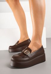 Brązowe Mokasyny na Grubej Podeszwie Ozdobione Frędzlami i Klamrą Galritis. Brązowe mokasyny damskie Born2be, z jeansu, eleganckie. Za 119.99 zł.