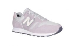 Buty klasyczne damskie New Balance 373 Lifestyle (W3739NJ). Czerwone obuwie sportowe damskie New Balance, bez wzorów, z materiału, trekkingowe, New Balance 373. Za 356.15 zł.