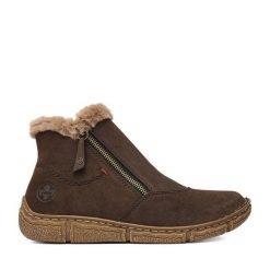 Botki Rieker. Brązowe botki damskie Rieker, bez obcasa, na płaskiej podeszwie, bez zapięcia. Za 379.99 zł.