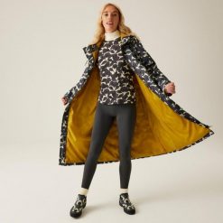 Kurtka trekkingowa damska Regatta Orla Long Quilt. Szare kurtki damskie Regatta, bez wzorów, z poliesteru, z kapturem. Za 381.70 zł.