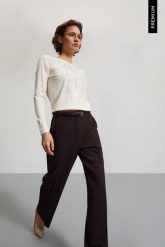 Eleganckie spodnie w kant brązowe. Brązowe spodnie materiałowe damskie MOODO, l, bez wzorów, z elastanu. Za 169.99 zł.