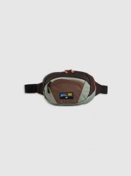 4F Nerka trekkingowa - multikolor Uniwersalny. Plecaki damskie 4f, bez wzorów, z materiału. Za 99.99 zł.