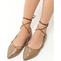 Khaki Balerinki Rotto. Brązowe baleriny damskie Born2be, ze skóry. Za 39.99 zł.