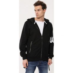 Czarna Bluza Excluded. Bluzy męskie marki Born2be. Za 109.99 zł.